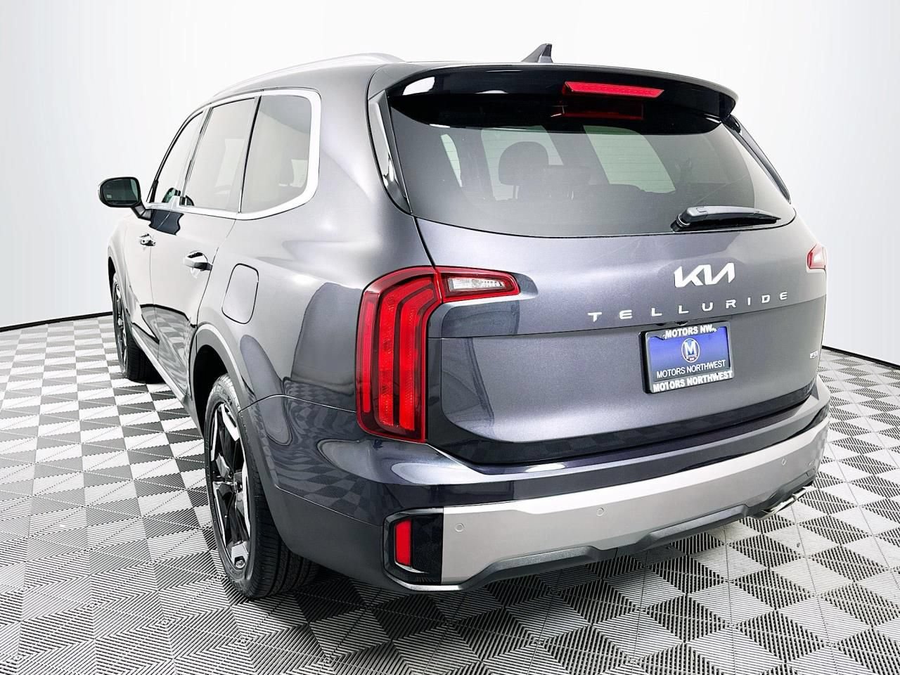 Used 2025 Kia Telluride S AWD/4WD image 9