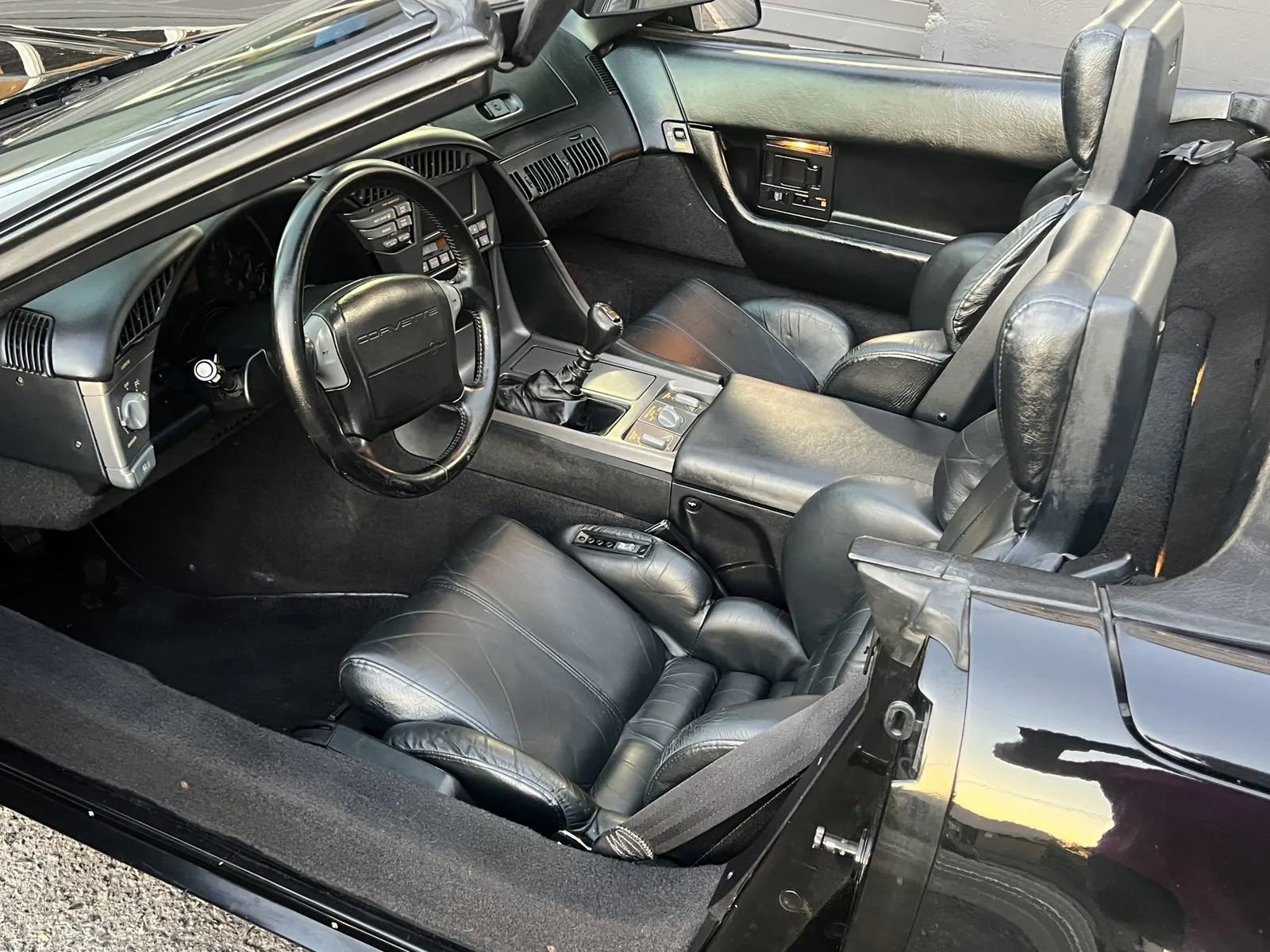 Used 1991 Chevrolet Corvette Convertible image 13