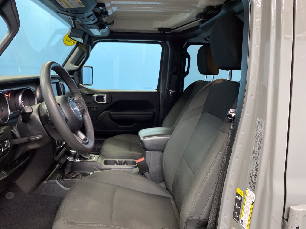 Used 2023 Jeep Wrangler Unlimited Sport AWD/4WD image 11
