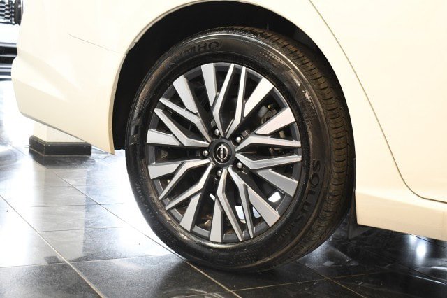Used 2025 Nissan Altima 2.5 SV FWD image 35