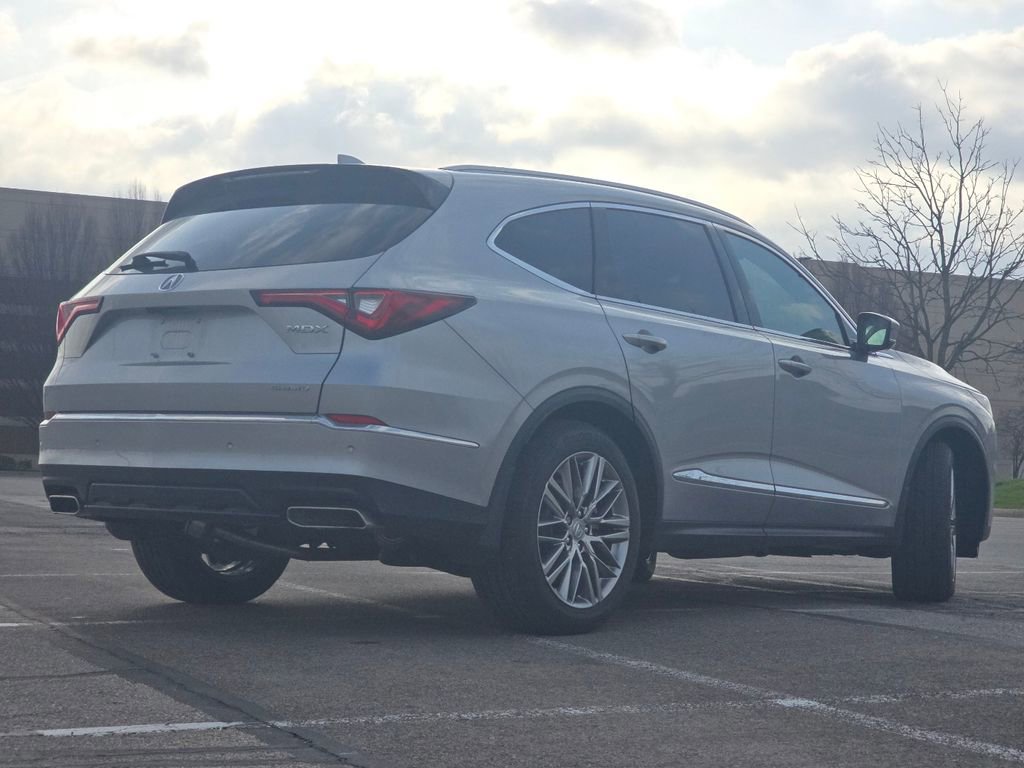 Used 2023 Acura MDX SH-AWD w/ Advance Package image 17