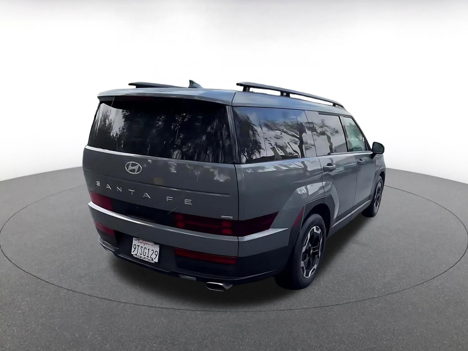 Used 2025 Hyundai Santa Fe SEL image 15