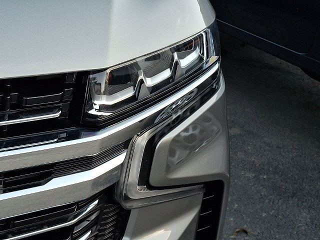 Certified 2023 Chevrolet Tahoe LT w/ Luxury Package AWD/4WD image 8