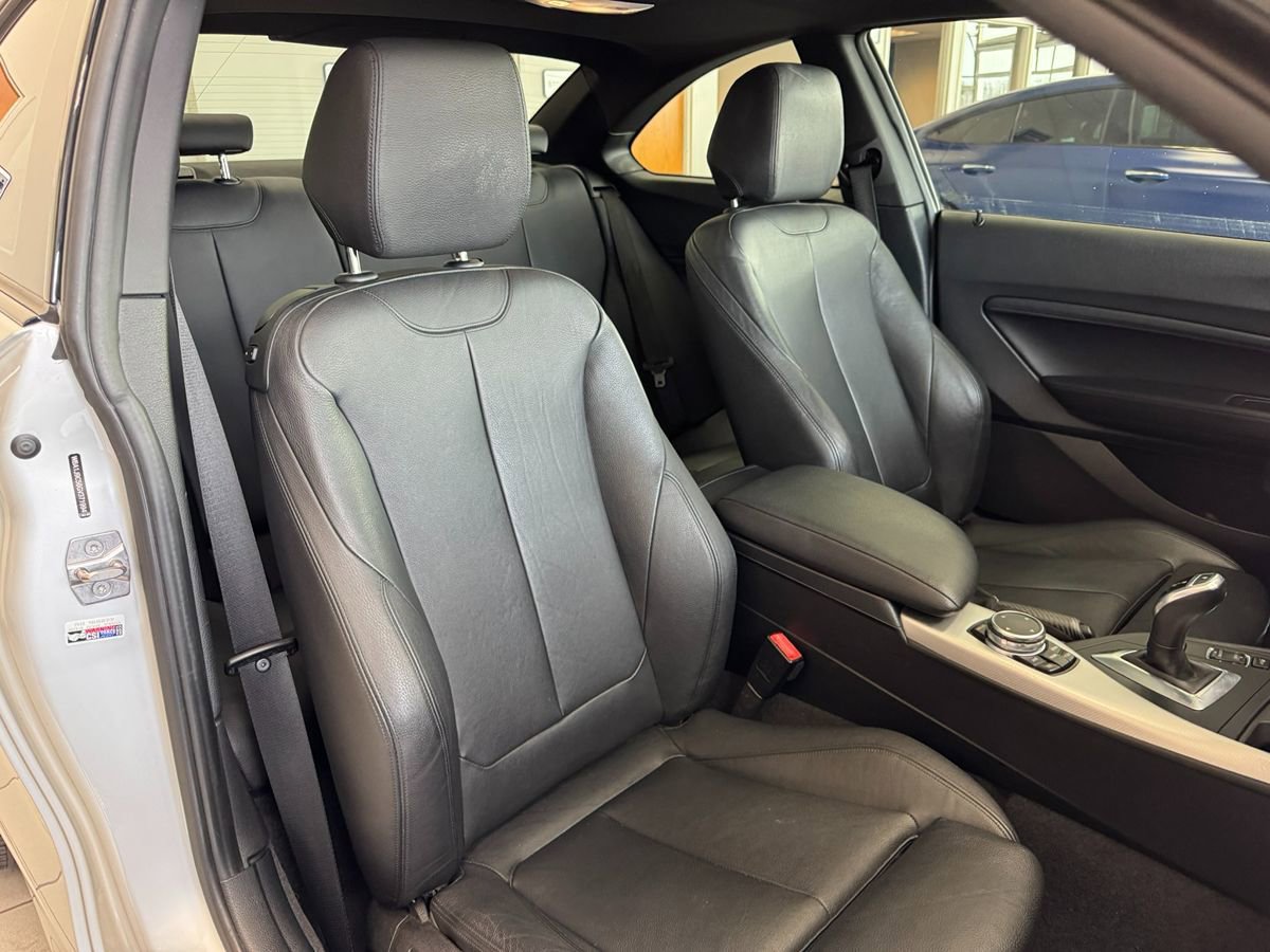 Used 2016 BMW M235i xDrive Coupe AWD/4WD image 22