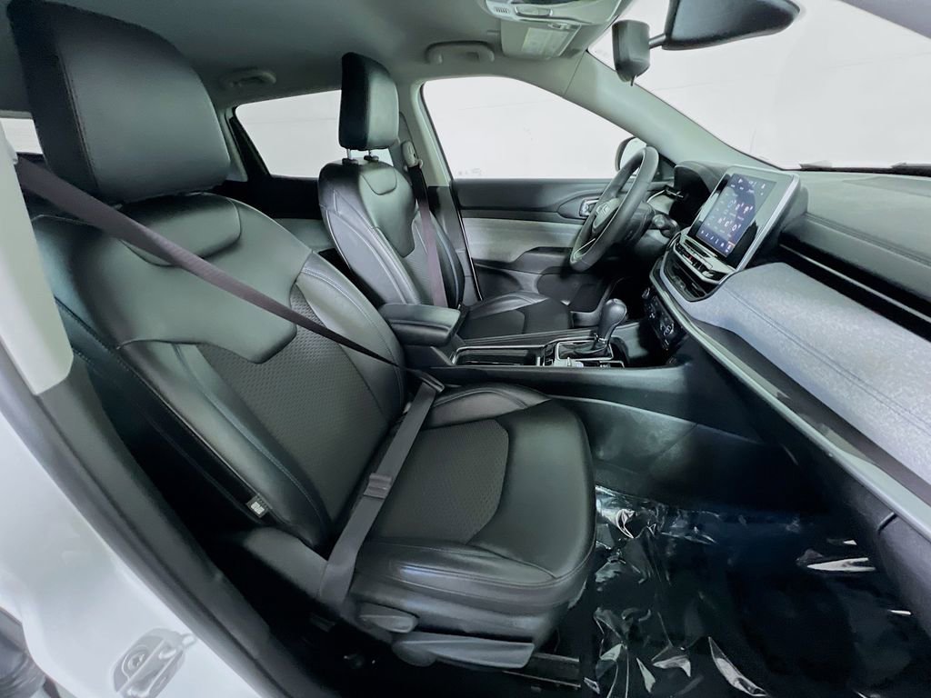 Used 2022 Jeep Compass Latitude image 25