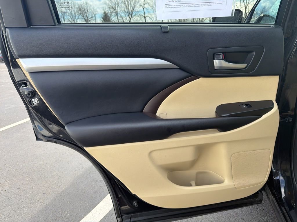 Used 2017 Toyota Highlander XLE image 20