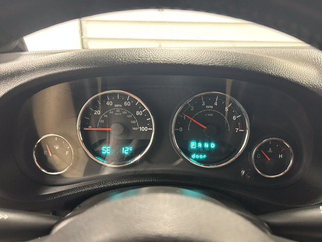 Used 2014 Jeep Wrangler Sahara w/ Dual Top Group AWD/4WD image 12