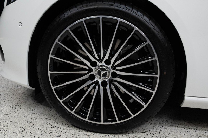 New 2026 Mercedes-Benz C 300 Sedan image 10
