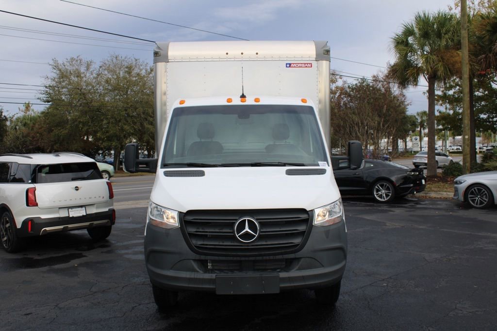 Used 2023 Mercedes-Benz Sprinter 4500 image 5
