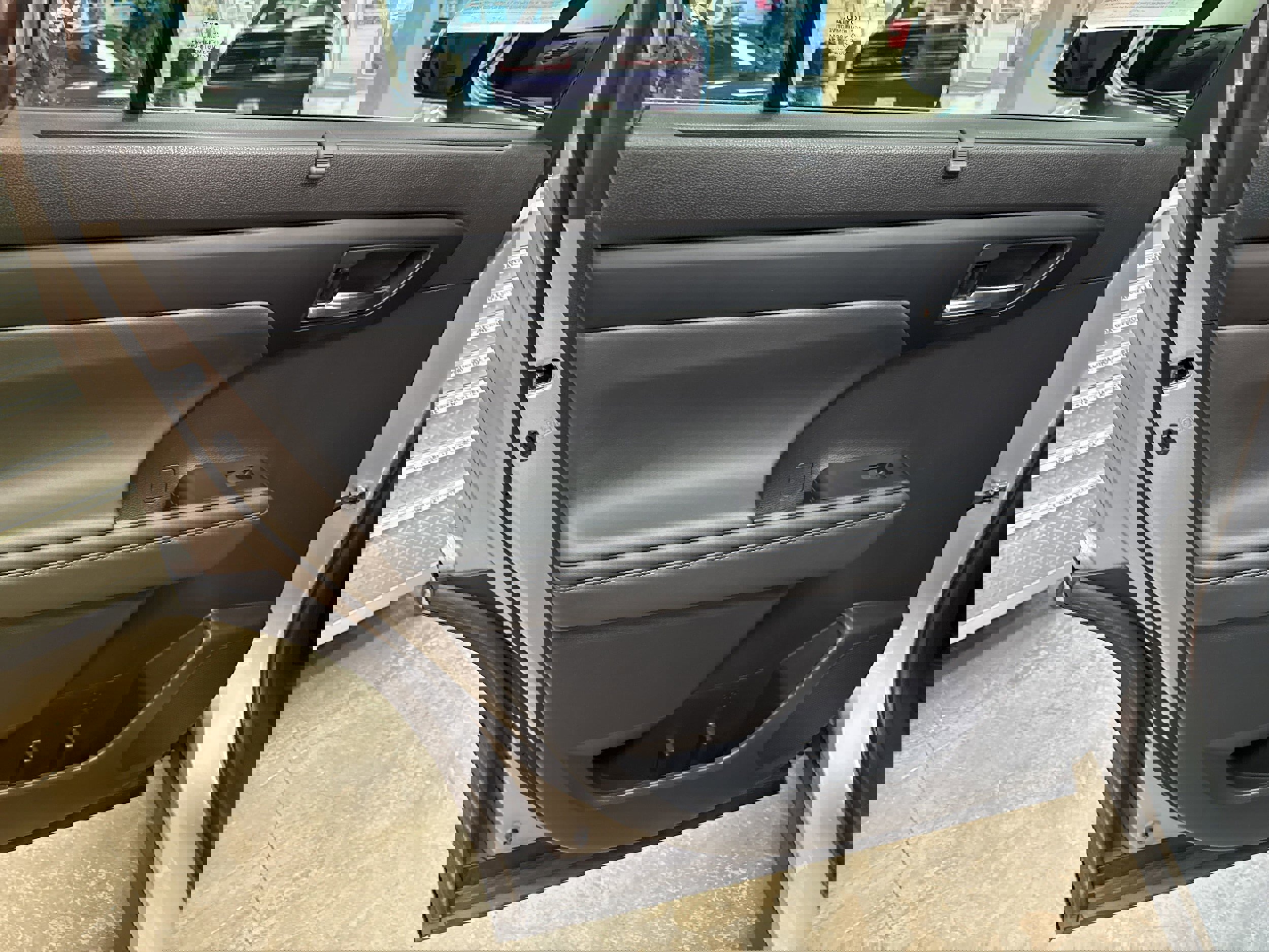 Used 2022 Toyota Highlander XLE image 25