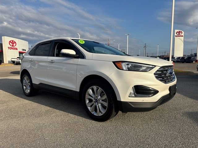Used 2022 Ford Edge Titanium image 9