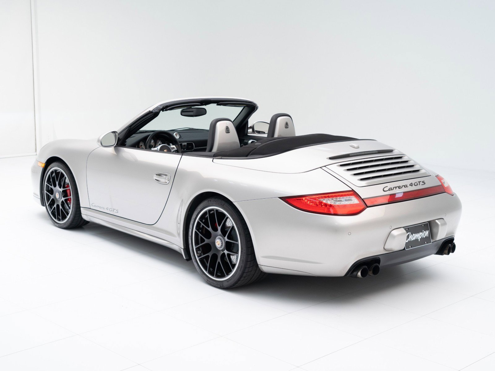 Used 2012 Porsche 911 Carrera 4 GTS image 3