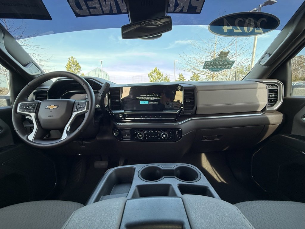 Used 2024 Chevrolet Silverado 2500 LT image 30