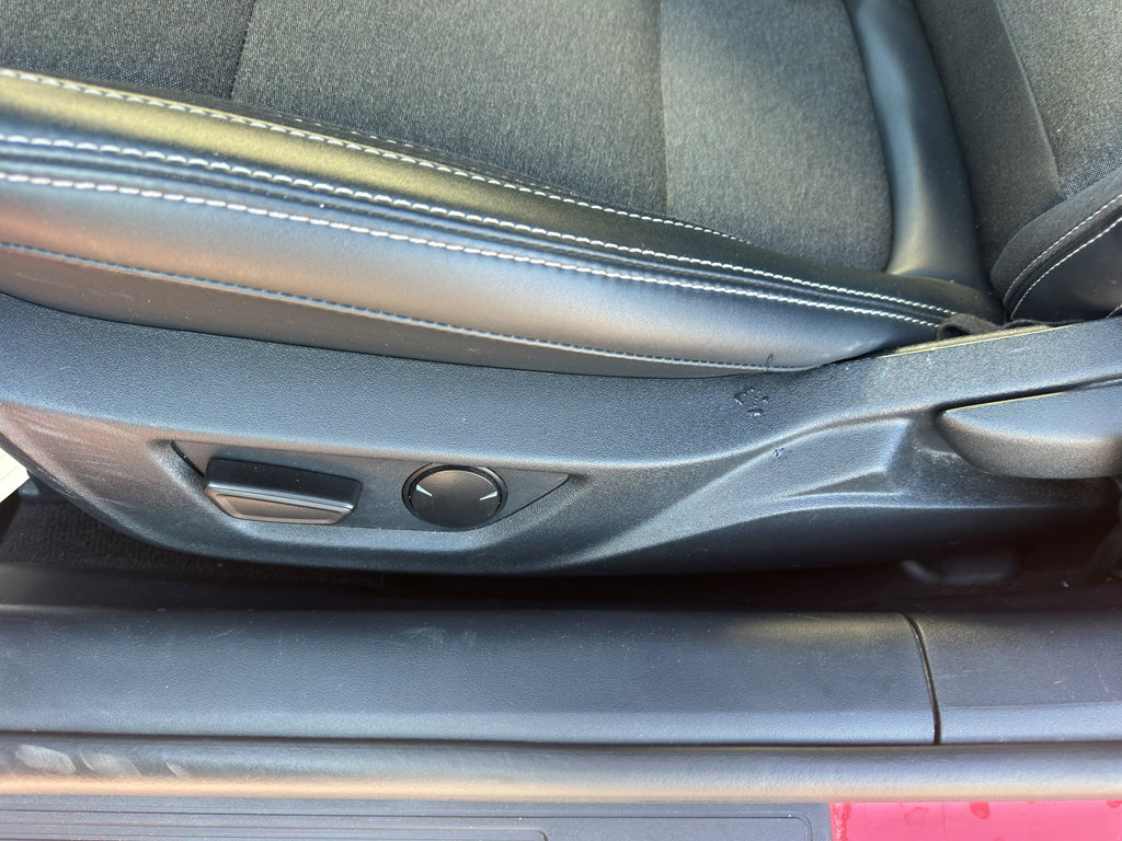 Used 2024 Ford Mustang EcoBoost image 21