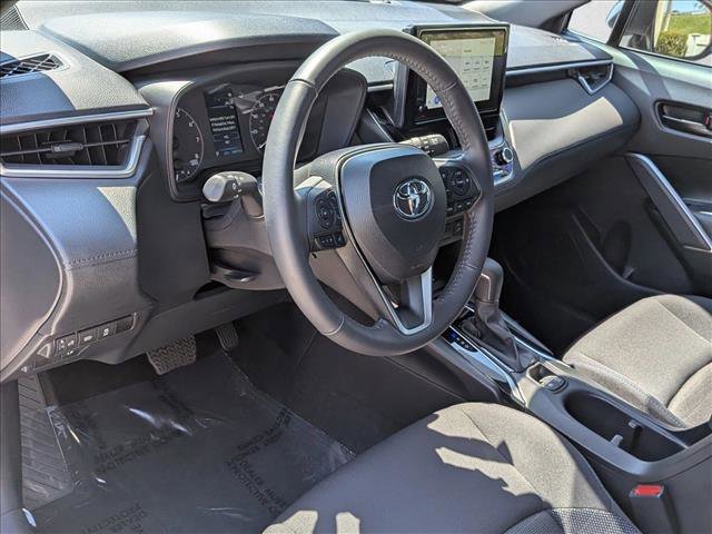 Used 2024 Toyota Corolla Cross SE image 9
