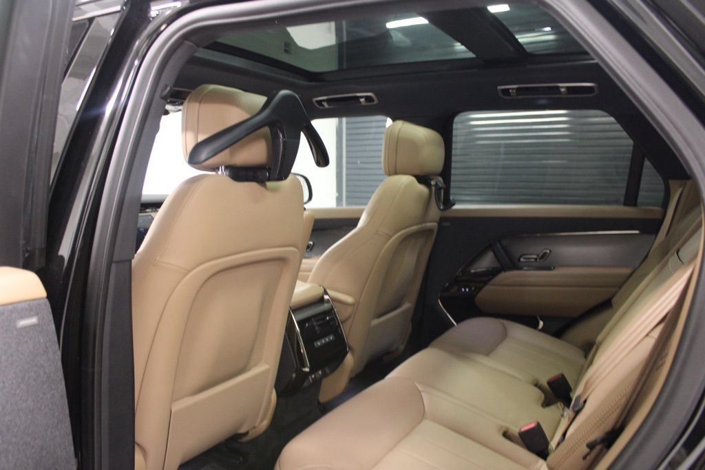 Certified 2025 Land Rover Range Rover Sport SE AWD/4WD image 44