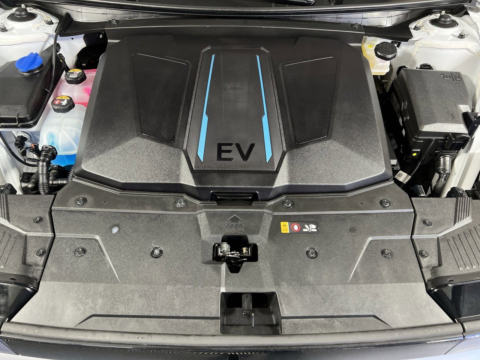 Used 2024 Hyundai Ioniq 5 SEL image 27