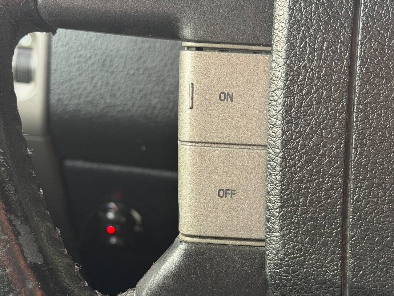 Used 2006 Ford F150 XLT AWD/4WD image 23
