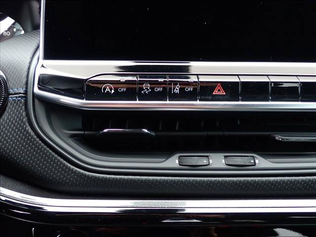 New 2026 Jeep Compass Latitude AWD/4WD image 18