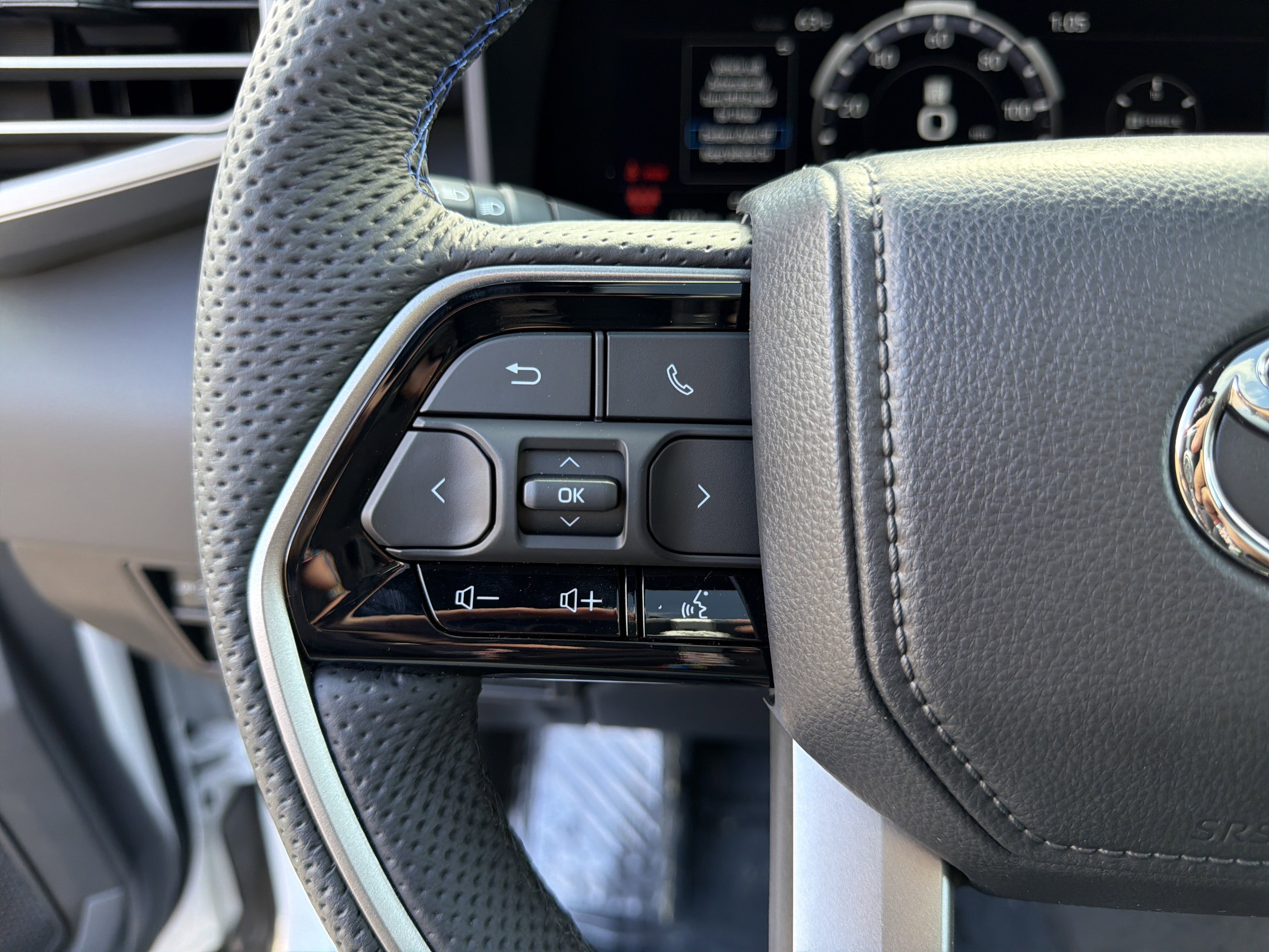 Used 2026 Toyota Tundra Platinum image 24