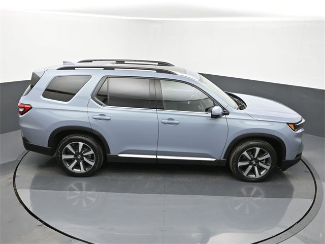 Used 2024 Honda Pilot Touring image 18