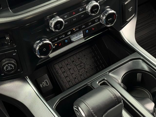 Certified 2025 Ford F150 Platinum image 35