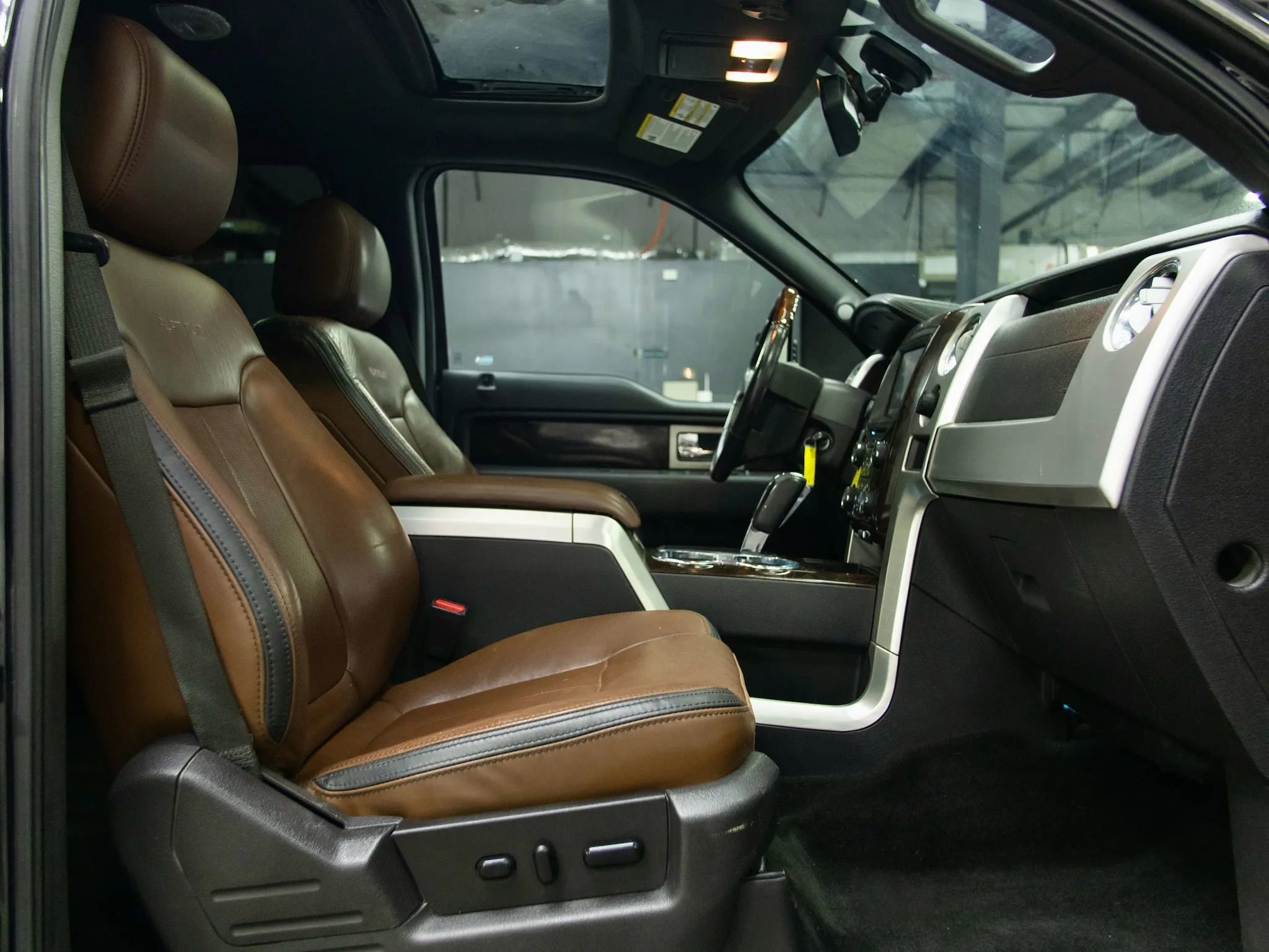 Used 2013 Ford F150 Platinum image 30