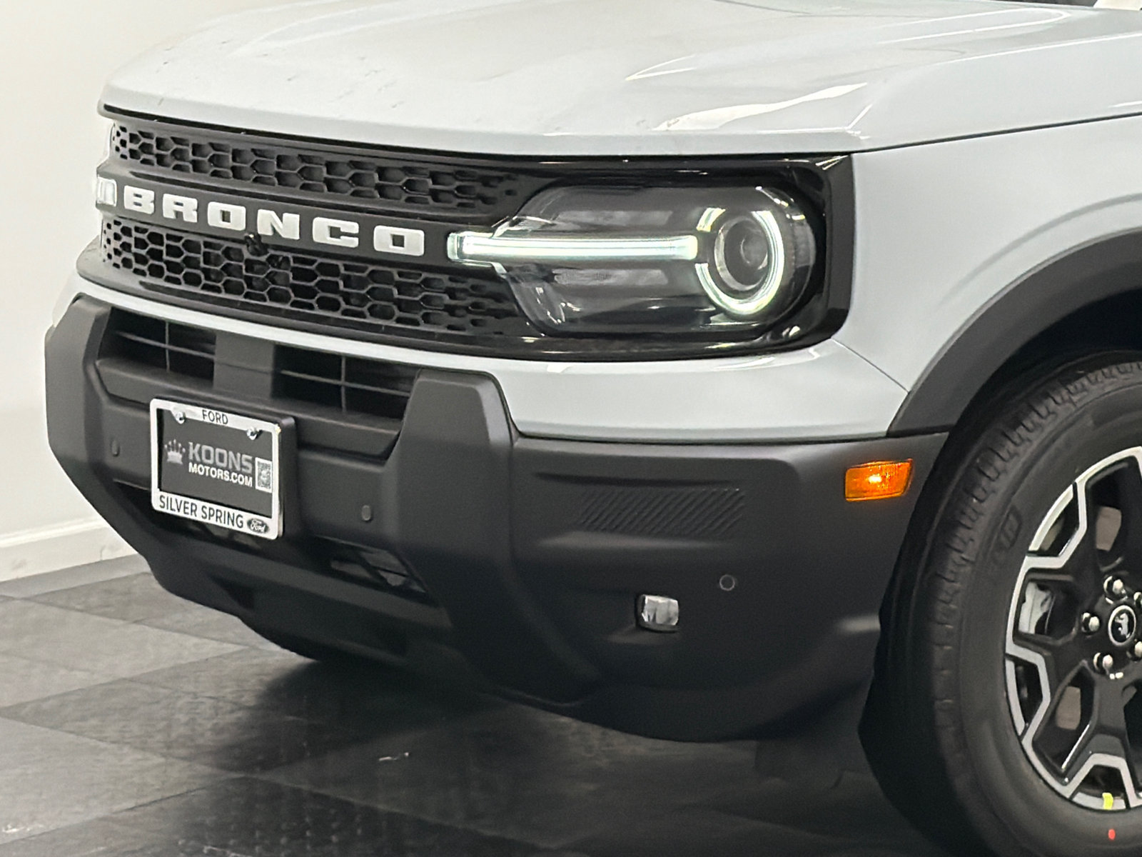New 2026 Ford Bronco Sport Outer Banks w/ Outer Banks Tech Package+ AWD/4WD image 2
