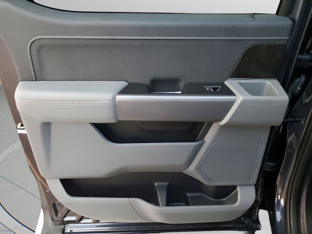 Used 2022 Ford F150 Lariat image 17