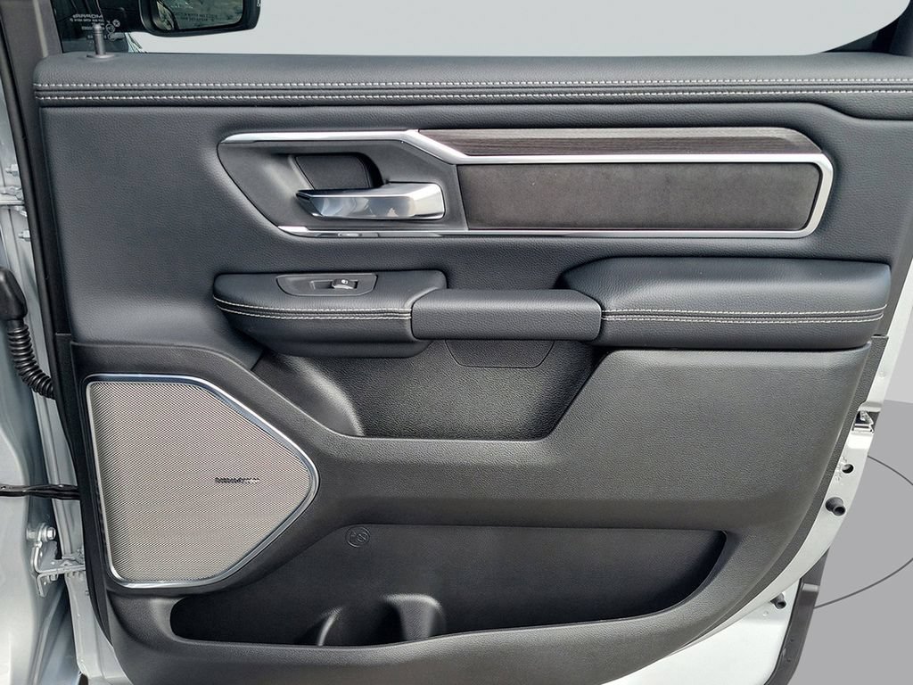New 2026 RAM 1500 Laramie w/ Night Edition AWD/4WD image 38
