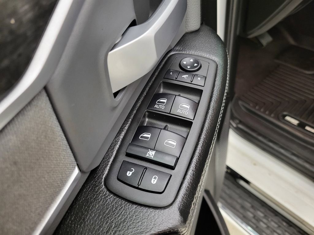 Used 2021 RAM 2500 Big Horn w/ Level 1 Equipment Group image 30