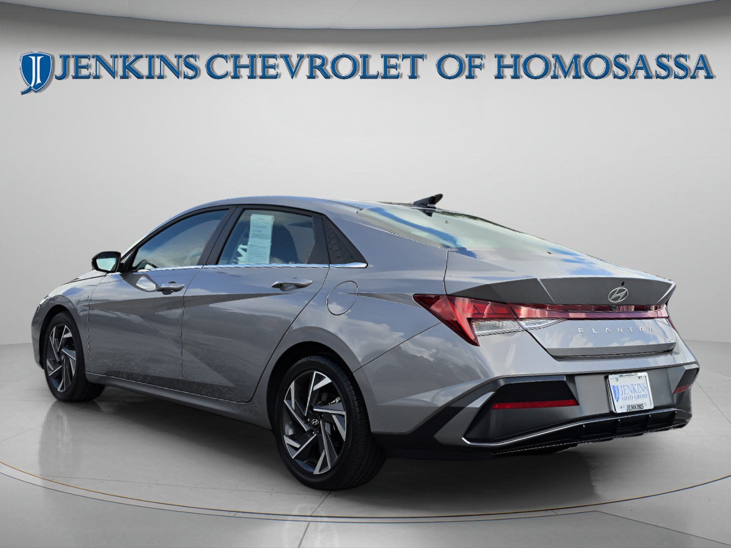 Used 2025 Hyundai Elantra Limited FWD image 7