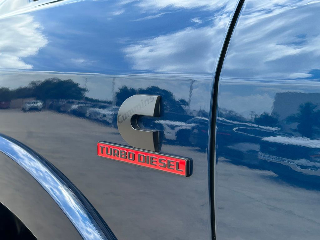 Used 2022 RAM 2500 Laramie w/ Night Edition image 17