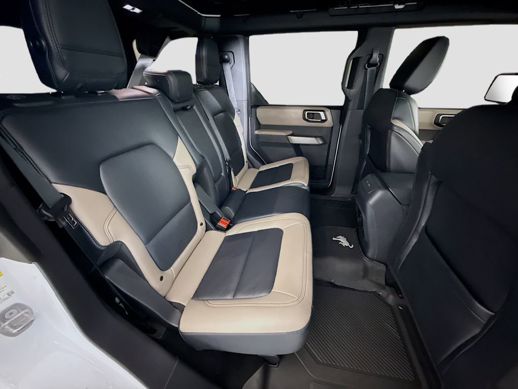 Used 2023 Ford Bronco Wildtrak image 25