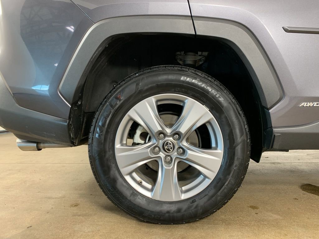 Used 2024 Toyota RAV4 LE image 37