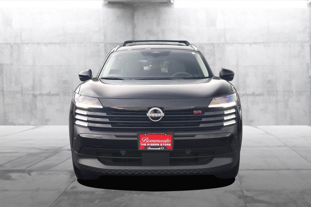 New 2026 Nissan Kicks SR w/ SR Premium Package image 4