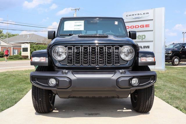 New 2025 Jeep Gladiator Sport image 5