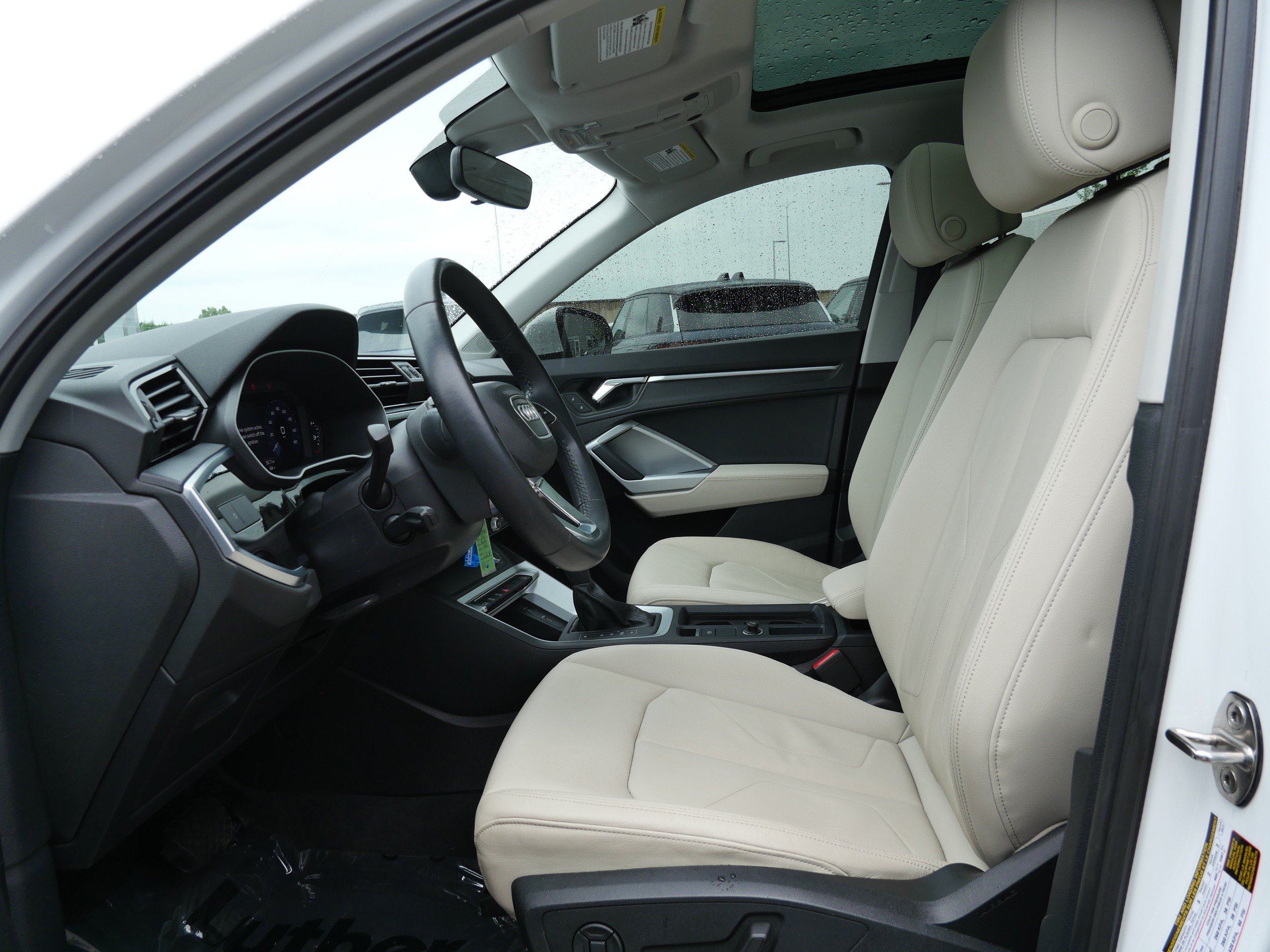 Used 2020 Audi Q3 2.0T Premium AWD/4WD image 12