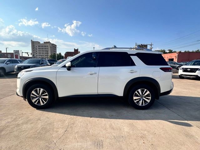 Certified 2022 Nissan Pathfinder SL AWD/4WD image 5