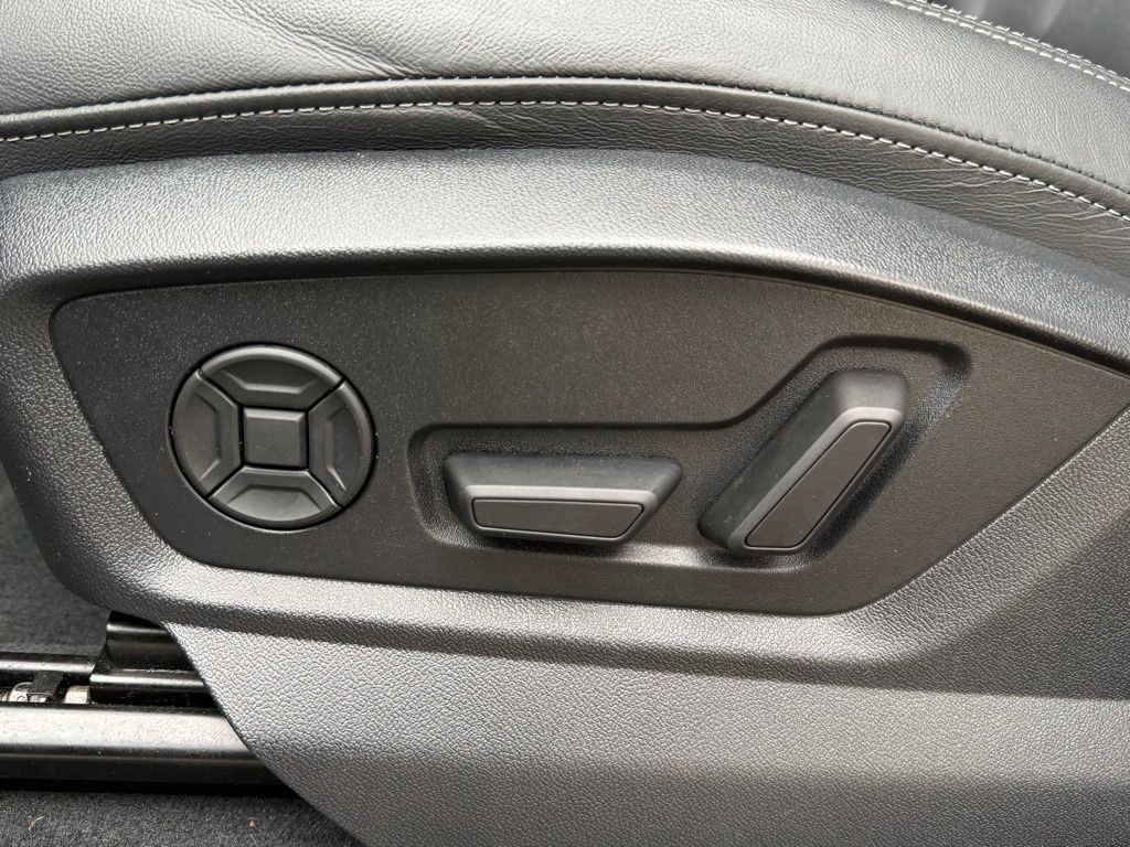 Used 2025 Audi Q7 3.0T Premium Plus image 23