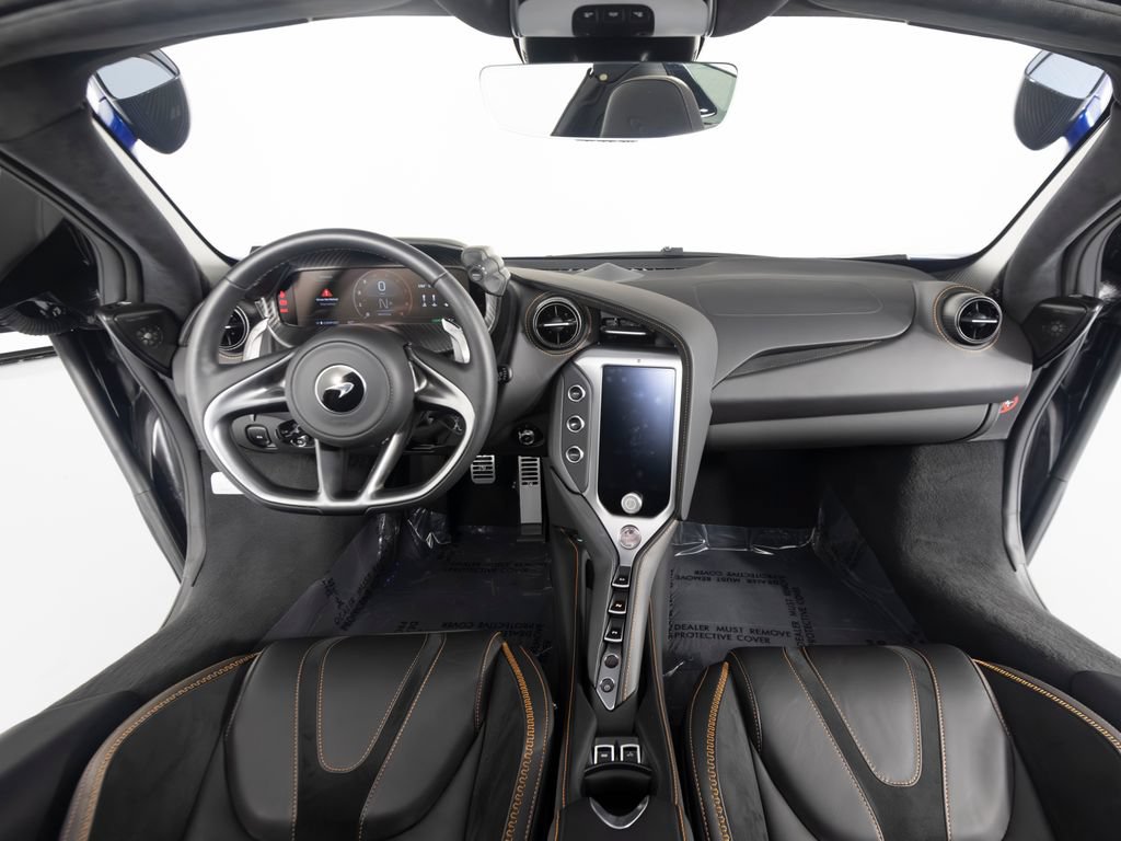 Used 2024 McLaren 750S Spider RWD image 30