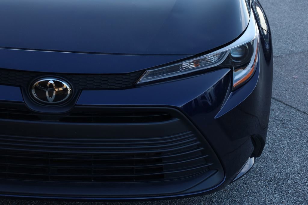 Used 2024 Toyota Corolla LE image 13