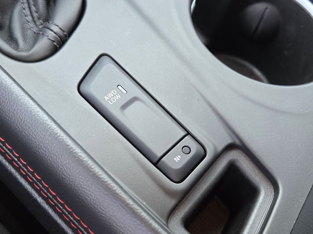 Used 2025 Dodge Durango R/T AWD/4WD image 35