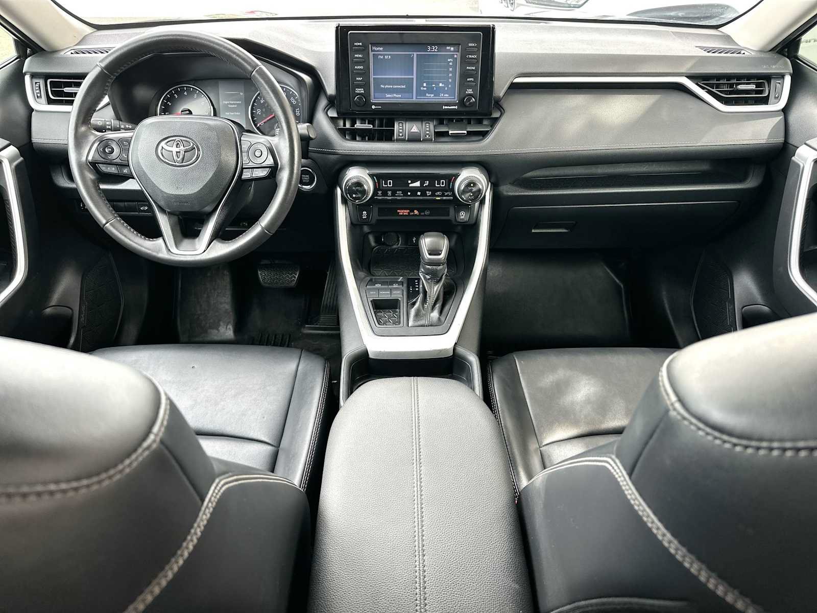 Used 2020 Toyota RAV4 XLE Premium FWD image 25