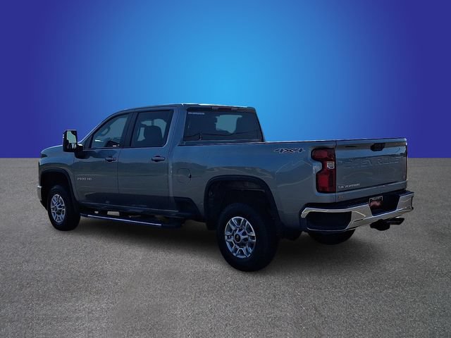 Used 2025 Chevrolet Silverado 2500 LT w/ Convenience Package AWD/4WD image 4