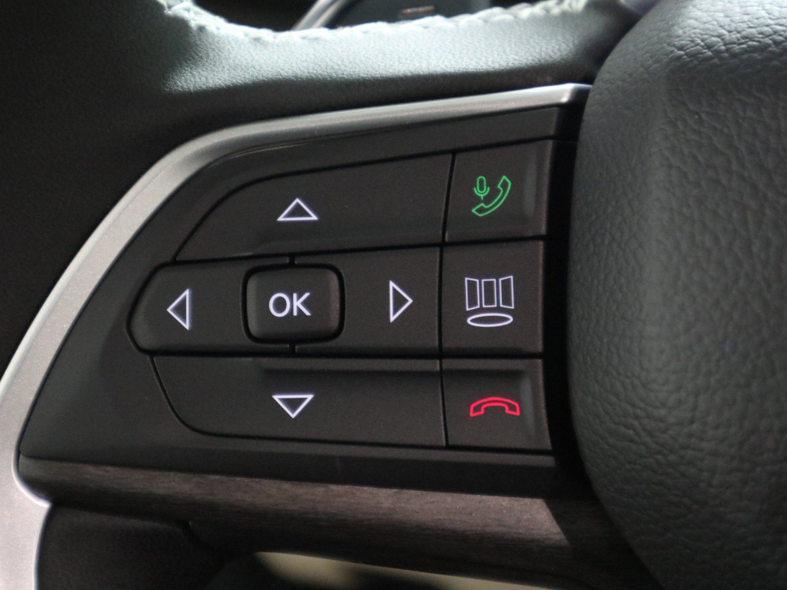 New 2025 Jeep Grand Cherokee Limited image 28