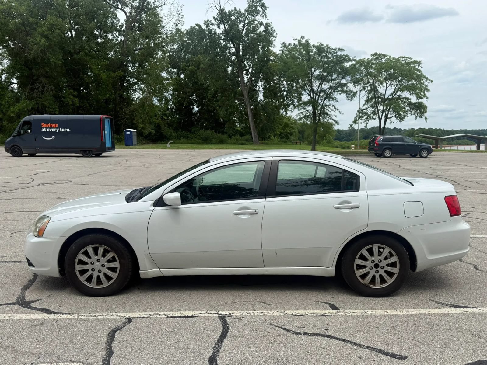 Used 2012 Mitsubishi Galant FWD image 8