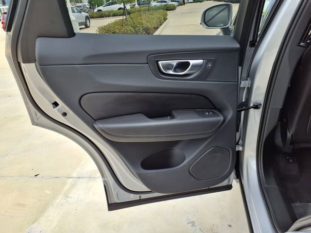 Used 2023 Volvo XC60 B5 Ultimate w/ Protection Package Premier FWD image 16