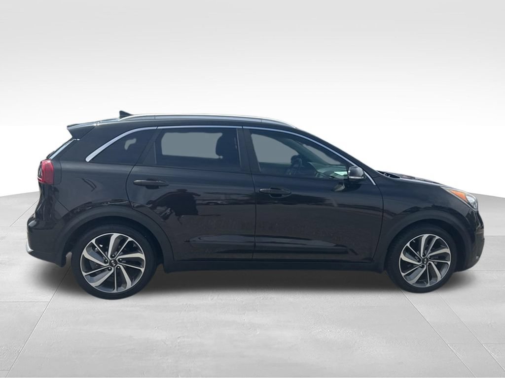 Used 2017 Kia Niro Touring w/ Advanced Technology Package FWD image 5