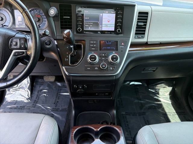 Used 2018 Toyota Sienna Limited Premium AWD/4WD image 14
